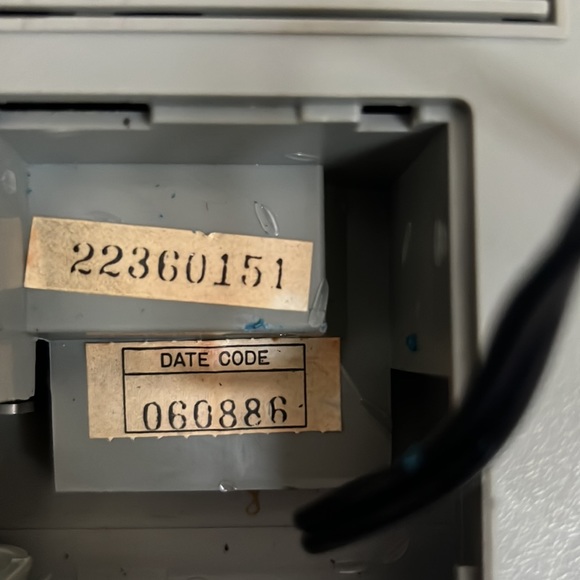 Sanyo Model RP 5230 AM/FM Portable Radio, Vintage 80’s - Picture 16 of 16